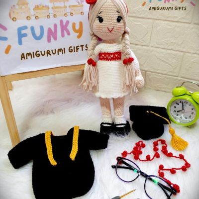 عروسه التخرج