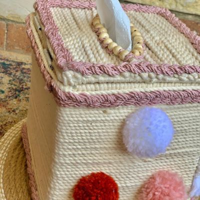 علبه مناديل 