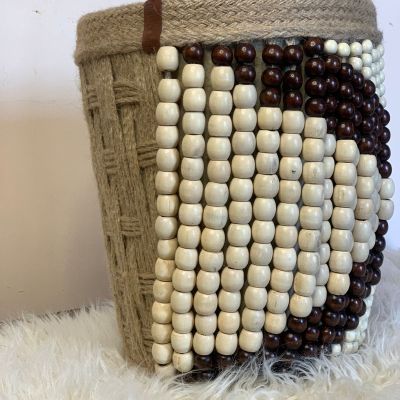 باسكيت مجمل بحبات خشبيه 