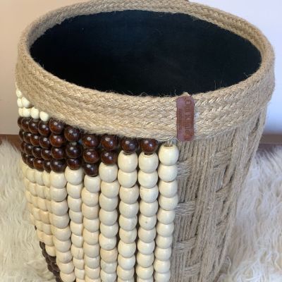 باسكيت مجمل بحبات خشبيه 