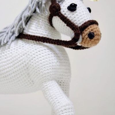 حصان كروشيه 