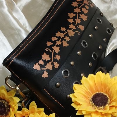 كلاتش حريمى جلد طبيعي 