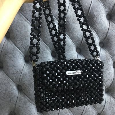 شنطة كرستال باللون الاسود