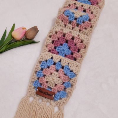 Girls' scarf with granny squares