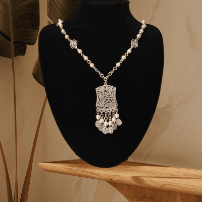 سلسلة من لولي اوف وايت 