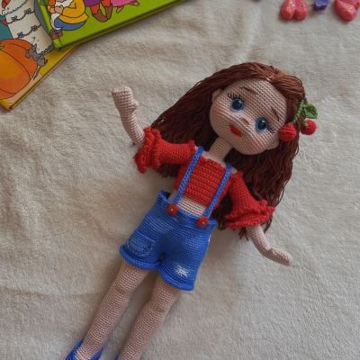 Amigurmi doll
