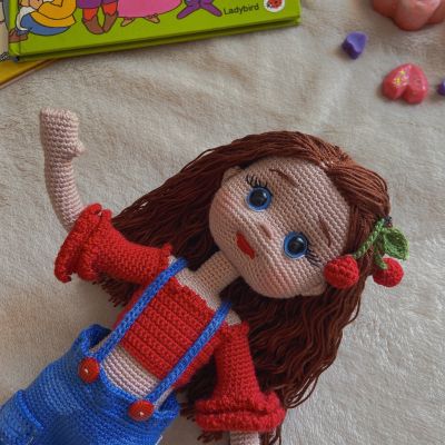 Amigurmi doll