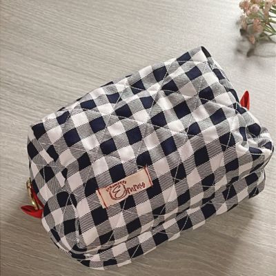 Small Makeup poxy pouch bag