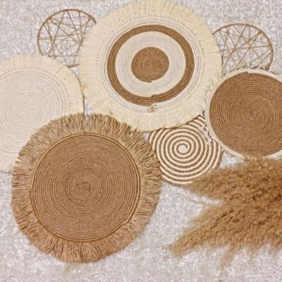 كوسترات حوائط 