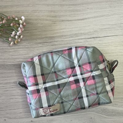 شنطة ميك أب قماش هاند ميد مقاس ميديام 