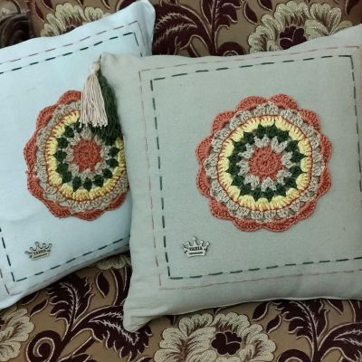 طقم مفارش مع كوشن 