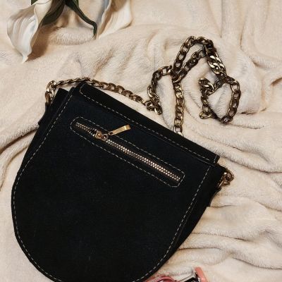 "Handmade natural suede leather bag! If you're looking for a chic and simple bag that combines elegance and quality, this bag is 100% handmade