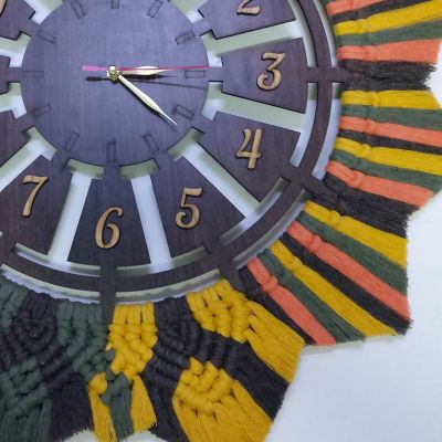 ساعة حائط مكرميه 