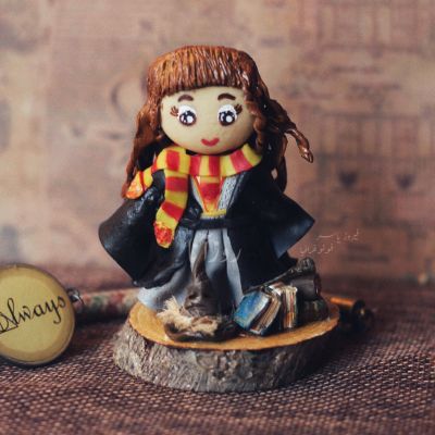 مصغر هيرميوني 👩🏻‍🏫