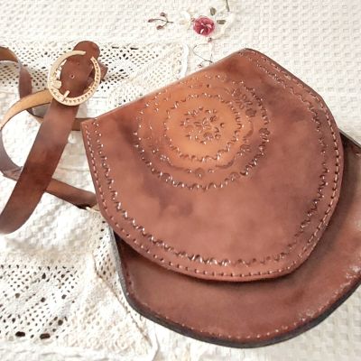 شنطه جلد طبيعي هاند ميد 