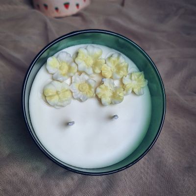 شمعة معطرة (٢٥٠) جرام 