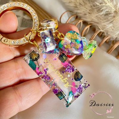 Resin keychain 