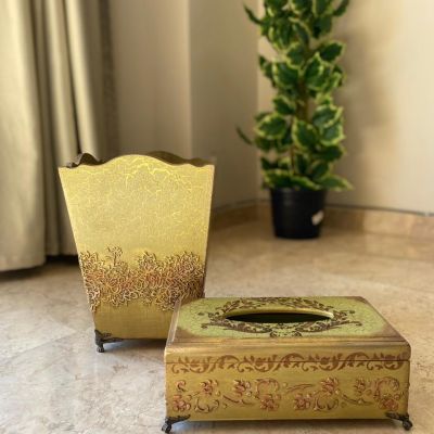 باسكت وعلبة مناديل 