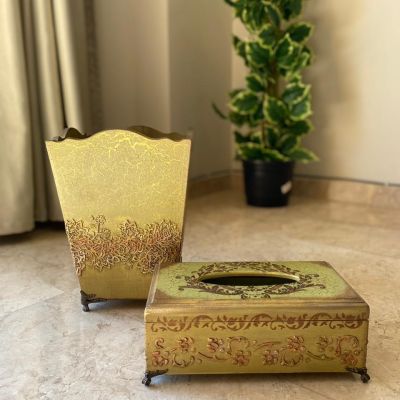 باسكت وعلبة مناديل 