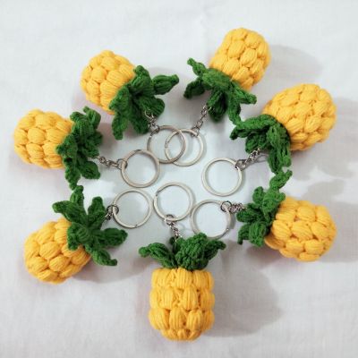 ميدالية مفاتيح أناناس