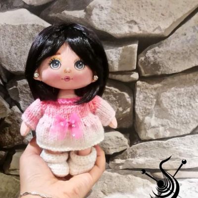 دمية مصنوعة من القماش