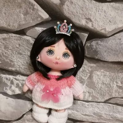 دمية مصنوعة من القماش