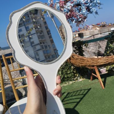 Pride mirror مرايه خشب  للعروسه 