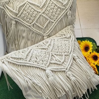 كوشن مكرمية 