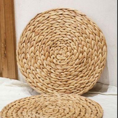 طقم كوسترات دائرية مصنوعة يدوياً من الحلفا الطبيعية - مجموعة من 6 قطع مقاس 20 سم للمشروبات والديكور المنزلي - صناعة مصرية فاخرة