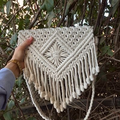 شنطة مكرمية