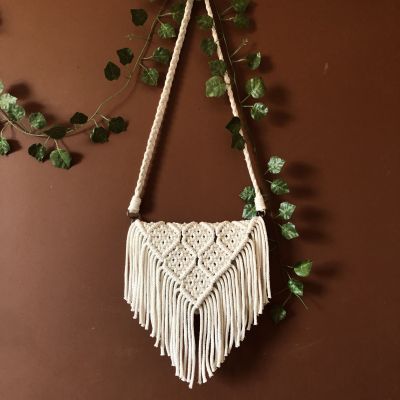 شنطة مكرمية