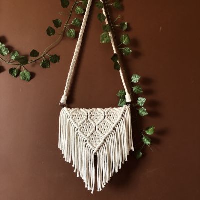 شنطة مكرمية