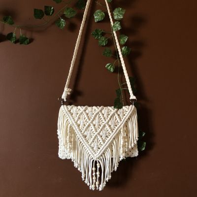 شنطة مكرمية 