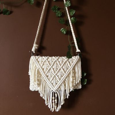 شنطة مكرمية 