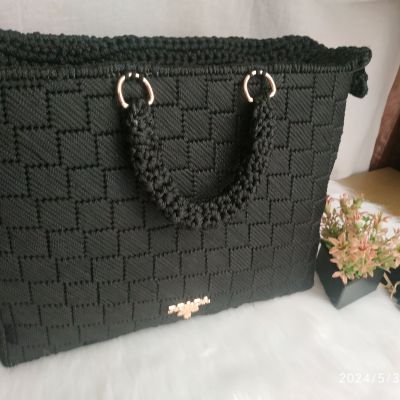 شنطة كلاسيك حريمي هاند ميد 