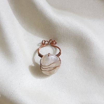  خاتم هاندميد بقطعة من العقيق مطعمة بالنحاس الأحمر ❤❤