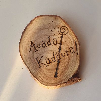 Avada Kedavra! -  كوستر خشب