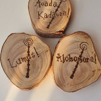 Avada Kedavra! -  كوستر خشب