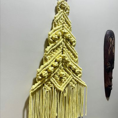 مكرمية شجرة الكريسماس 