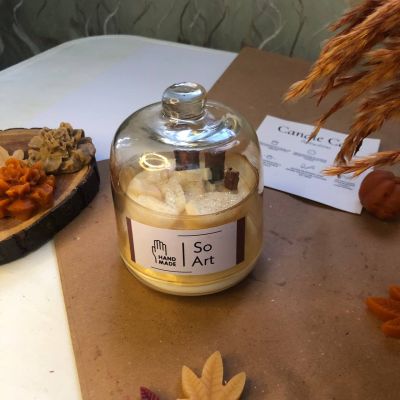 Warm cinnamon candle