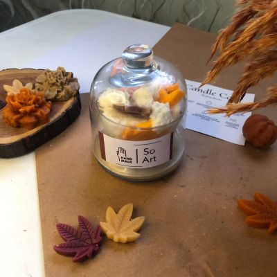 Cinnamon rolls candle