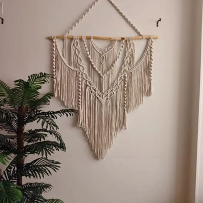 جدارية مكرمية 