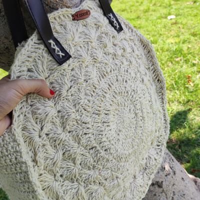 Round crochet bag with burlap