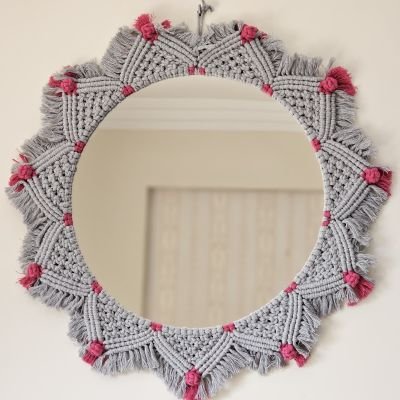 مرايا مكرمية 