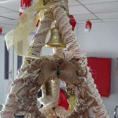 شجرة عيد الميلاد الضخمة 🎄