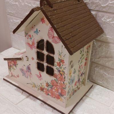 A box for accessories, House of Happiness