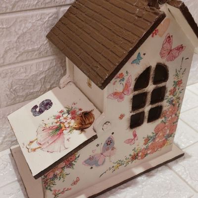 A box for accessories, House of Happiness