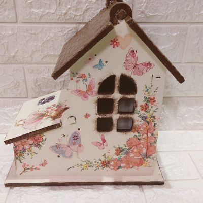 A box for accessories, House of Happiness