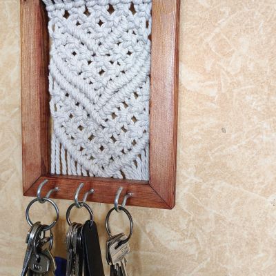 علاقه مفاتيح مكرمية خشب 