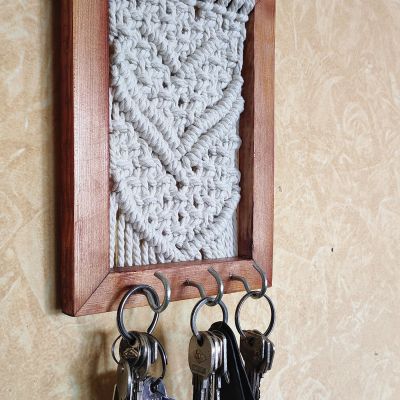 علاقه مفاتيح مكرمية خشب 